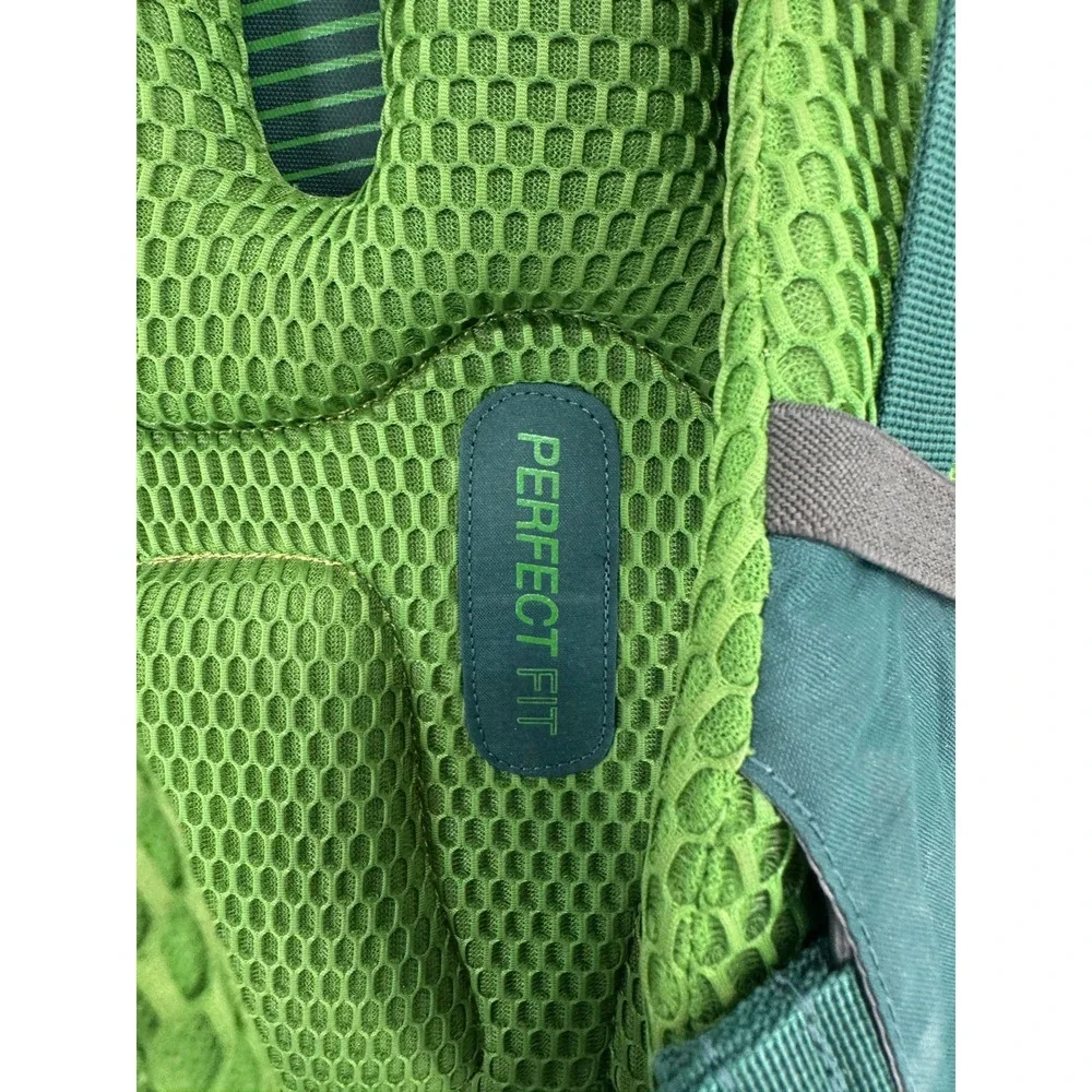 Kelty Coyote 80 Liter Hiking Bag Backpack Rucksack green.Internal Frame Outdoor